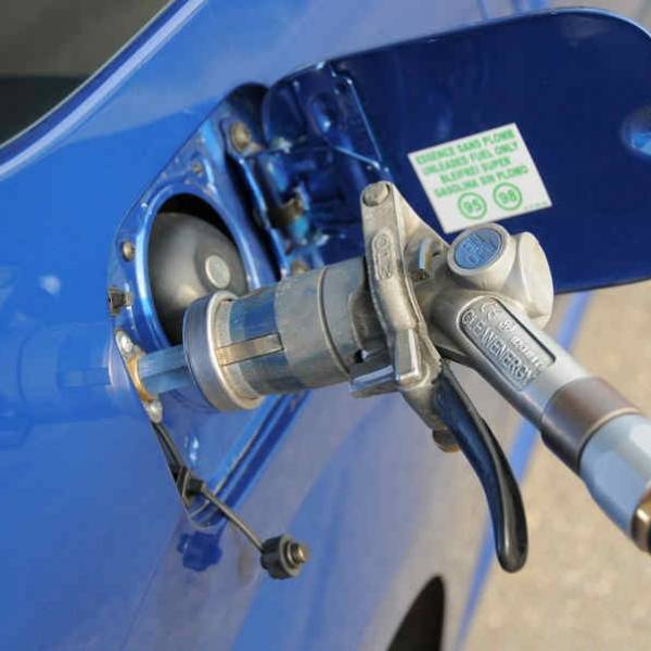 Bombole GPL / metano sostituzione per le auto, si fa in officina 