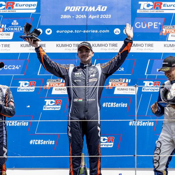 Victory for BRC Racing Team at Kumho TCR World Tour